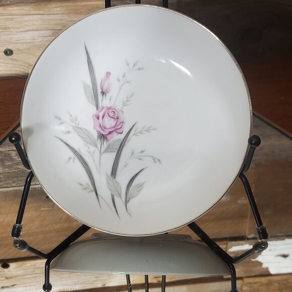 Windsor Rose Fine China of Japan Coupe Soup Bowl - 1950's - Picture 3 of 4